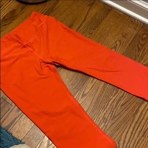 Underarmour Capri leggings in bright coral